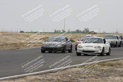 media/Jun-01-2025-CalClub SCCA (Sun) [[eae223c5dd]]/Group 5/Race (Front Straight)/